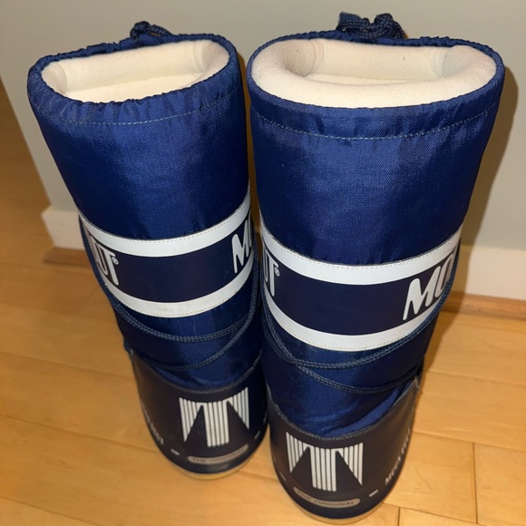 Barely worn mens Moon Boots - Picture 5 of 10